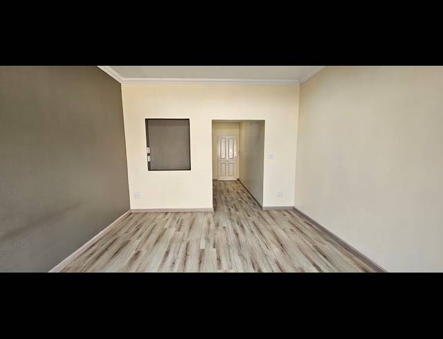 5 BEDROOM HOUSE FOR SALE IN SANDRINGHAM